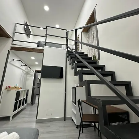 Casa Di Lorenzo נאפולי