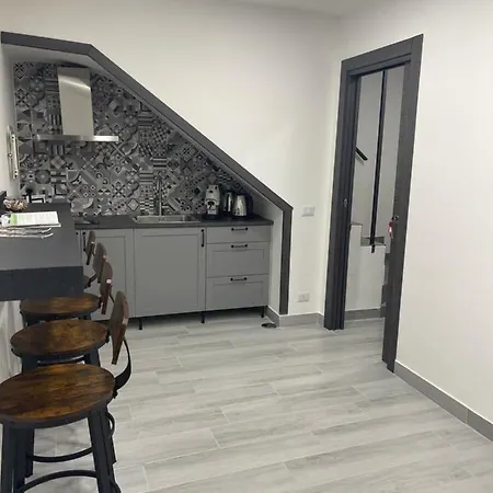 Casa Di Lorenzo * Naples